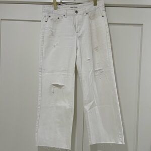 Tribal Audrey Mid-Rise Ankle Slouchy Distressed White Jeans. Size 8